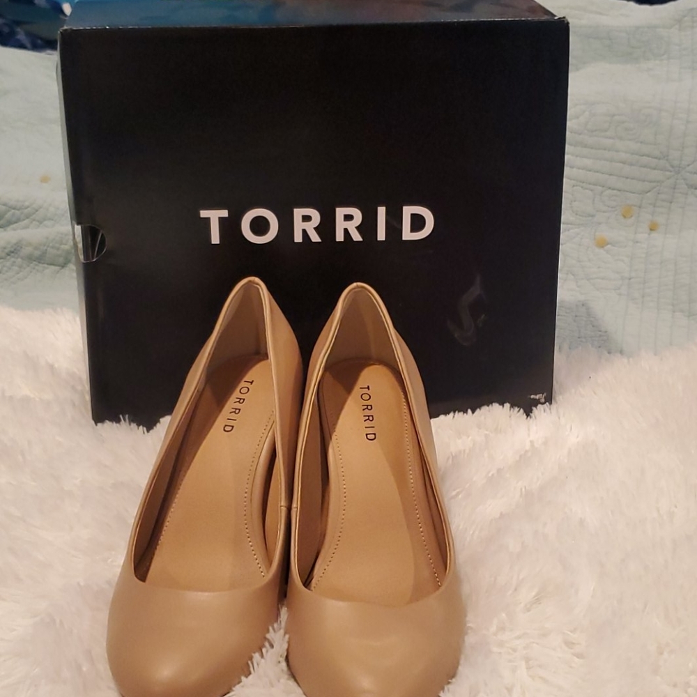Torrid Sorter Pump Nude Size 9